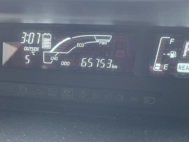 TOYOTA AQUA 2017 Image 31