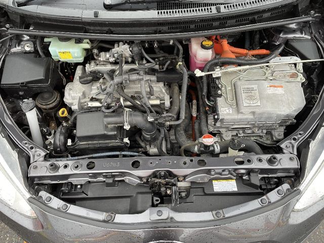 TOYOTA AQUA 2017 Image 31