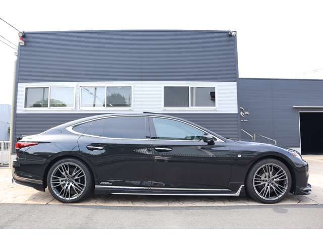 TOYOTA LEXUS LS500H 2021 Image 31