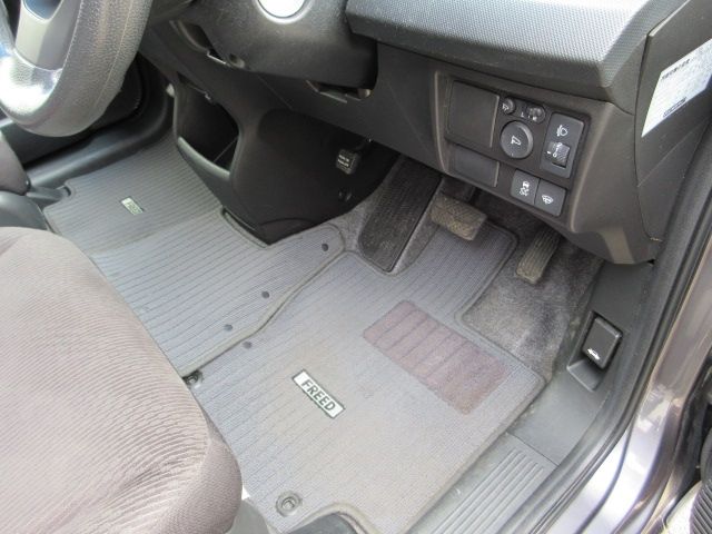 HONDA FREED 4WD 2016 Image 31