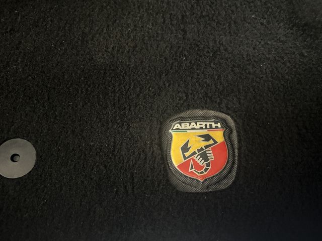 FIAT ABARTH 500 2014 Image 31