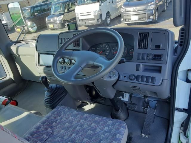 NISSAN CIVILIAN 2012 Image 31