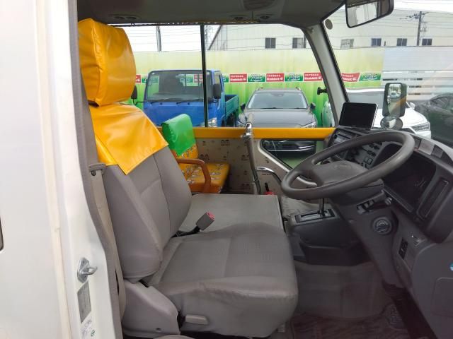 HINO LIESSE2 2014 Image 31