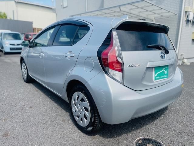 TOYOTA AQUA 2017 Image 31