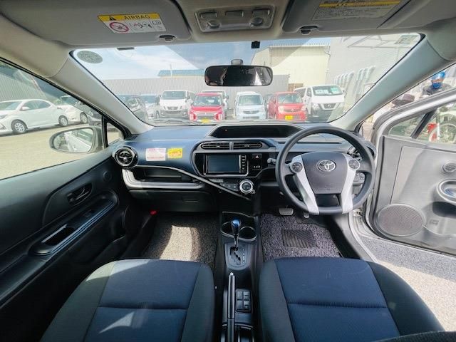 TOYOTA AQUA 2017 Image 31