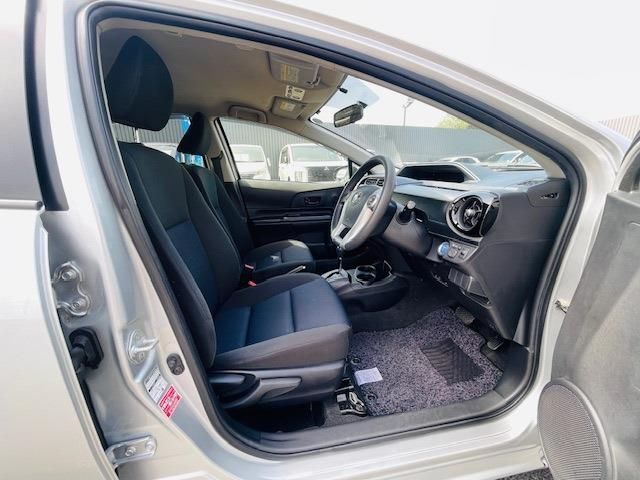 TOYOTA AQUA 2017 Image 31