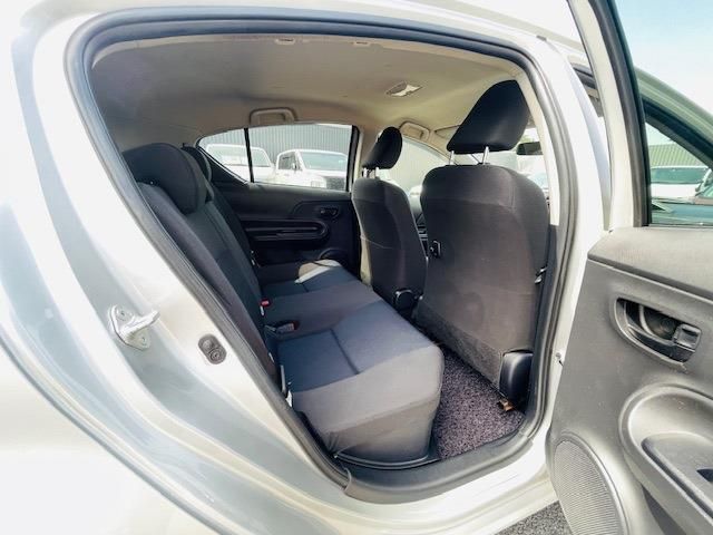 TOYOTA AQUA 2017 Image 31