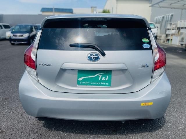 TOYOTA AQUA 2017 Image 31