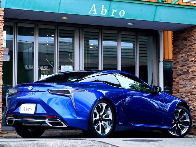 TOYOTA LEXUS LC500H 2018 Image 31