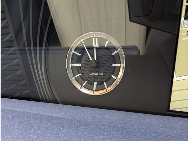 TOYOTA LEXUS LC500H 2018 Image 31