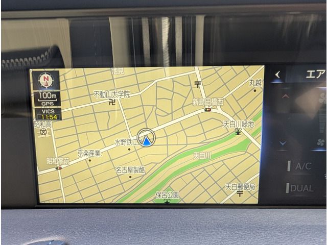 TOYOTA LEXUS LC500H 2018 Image 31