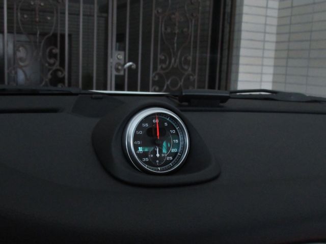 PORSCHE 911 OPEN 2010 Image 31