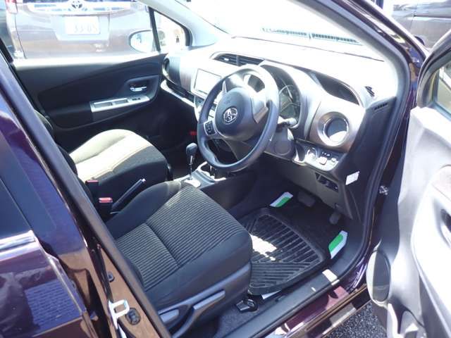 TOYOTA VITZ 2014 Image 31