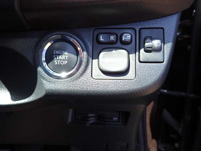 TOYOTA VITZ 2014 Image 31