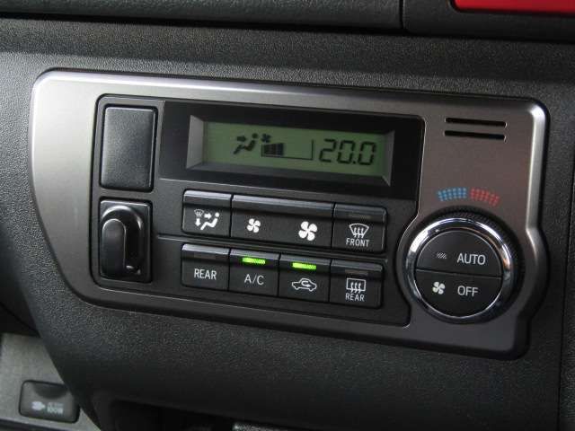 TOYOTA HIACE VAN 2WD 2022 Image 31