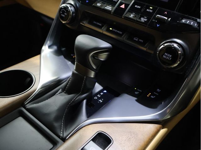 TOYOTA LEXUS LX600 2024 Image 31