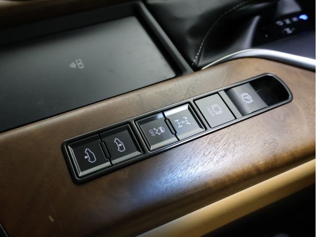 TOYOTA LEXUS LX600 2024 Image 31