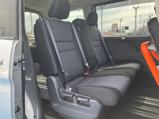 NISSAN SERENA  S-HYBRID 4WD 2022 Image 31