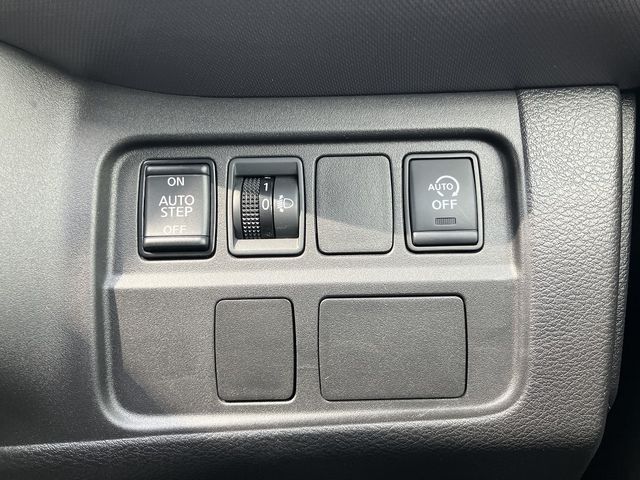 NISSAN SERENA  S-HYBRID 4WD 2022 Image 31