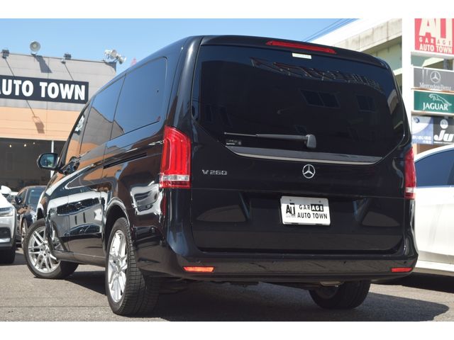 MERCEDES BENZ V CLAS 2019 Image 31