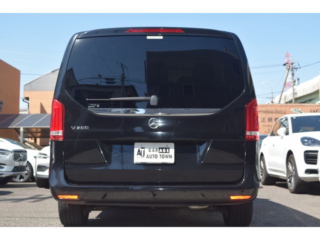 MERCEDES BENZ V CLAS 2019 Image 31