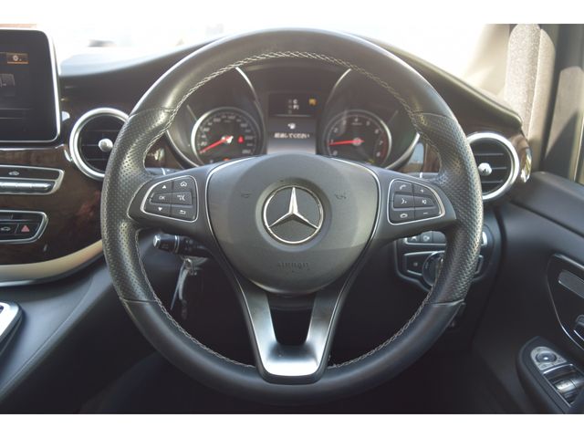 MERCEDES BENZ V CLAS 2019 Image 31