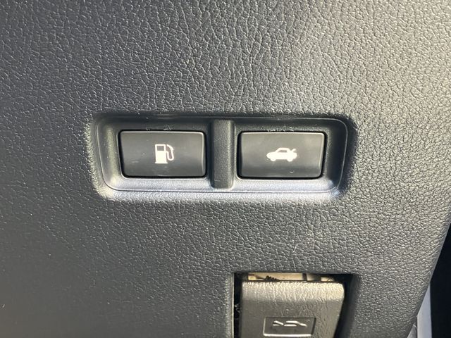 TOYOTA LEXUS HS250H 2010 Image 31