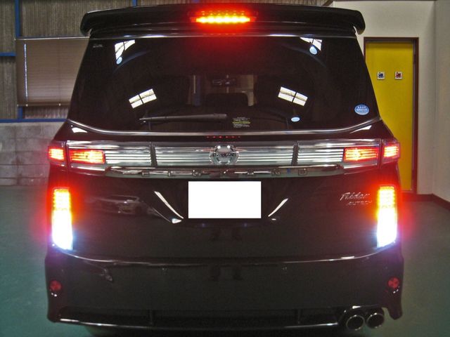 NISSAN ELGRAND 2019 Image 31