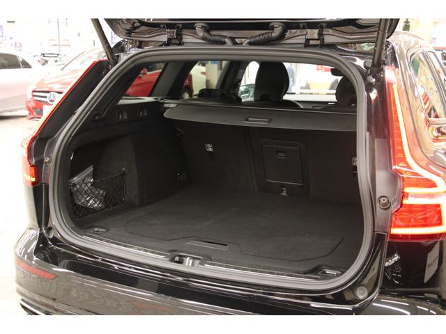 VOLVO V60 2021 Image 31