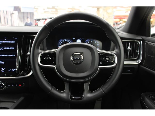 VOLVO V60 2021 Image 31