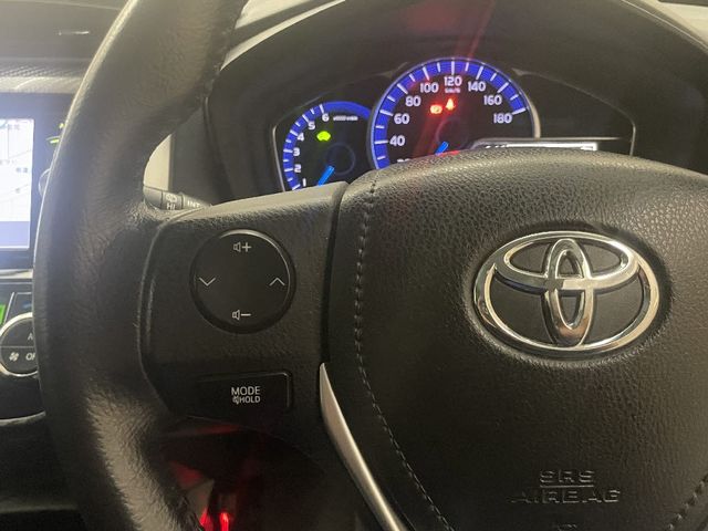 TOYOTA COROLLA FIELDER HYBR 2015 Image 31