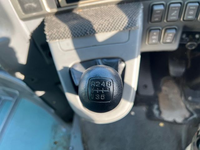 ISUZU GALA 2006 Image 31