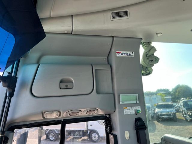 ISUZU GALA 2006 Image 31