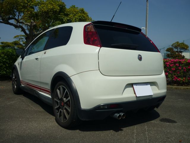 FIAT ABARTH GRANDE PUNTO 2009 Image 31