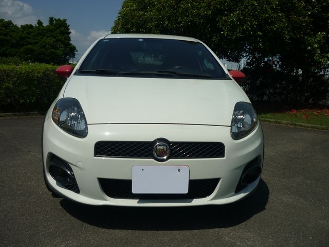 FIAT ABARTH GRANDE PUNTO 2009 Image 31
