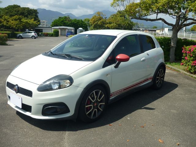 FIAT ABARTH GRANDE PUNTO 2009 Image 31