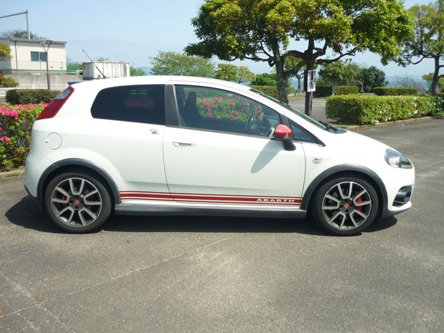 FIAT ABARTH GRANDE PUNTO 2009 Image 31