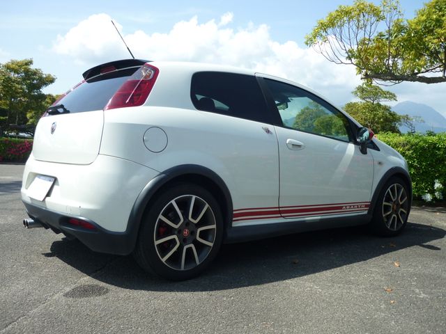 FIAT ABARTH GRANDE PUNTO 2009 Image 31
