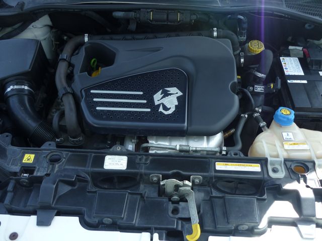 FIAT ABARTH GRANDE PUNTO 2009 Image 31