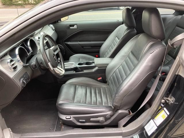 FORD MUSTANG 2011 Image 31