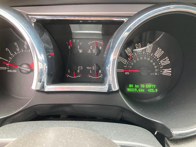 FORD MUSTANG 2011 Image 31