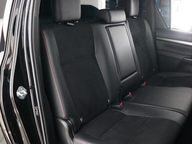 TOYOTA HILUX 4WD 2022 Image 31