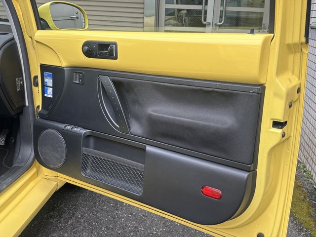 VOLKSWAGEN BEETLE 2009 Image 31