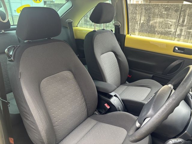 VOLKSWAGEN BEETLE 2009 Image 31