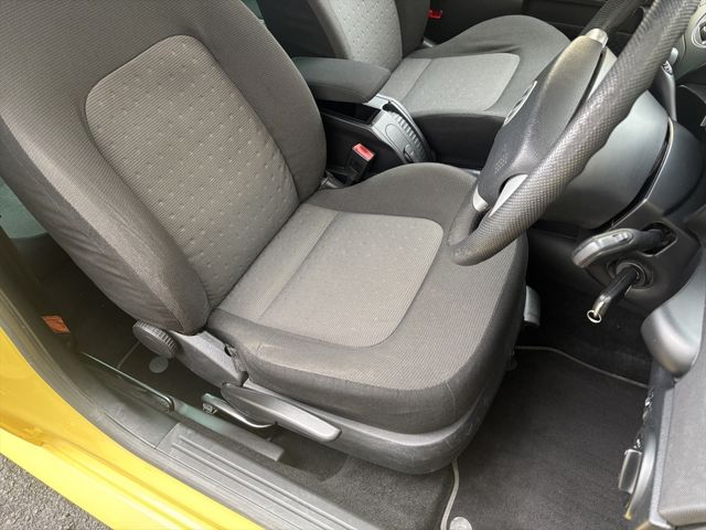 VOLKSWAGEN BEETLE 2009 Image 31