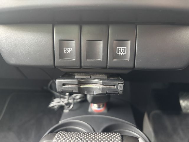 VOLKSWAGEN BEETLE 2009 Image 31