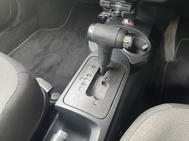 VOLKSWAGEN BEETLE 2009 Image 31