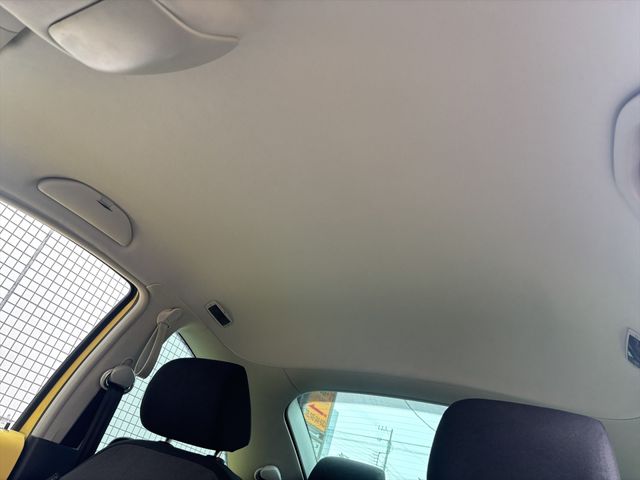 VOLKSWAGEN BEETLE 2009 Image 31