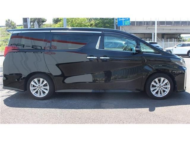 TOYOTA ALPHARD 2018 Image 31