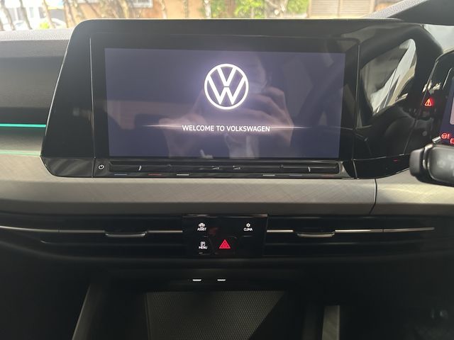 VOLKSWAGEN GOLF 2023 Image 31
